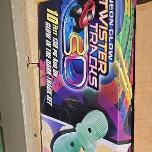 Neon Glow Twister Tracks Set - Multicolor